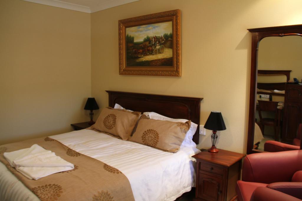 Overlander Homestead Motel Рома Стая снимка